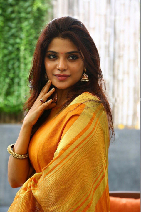 Aathmika Hot Beautiful HD Photoshoot Photos