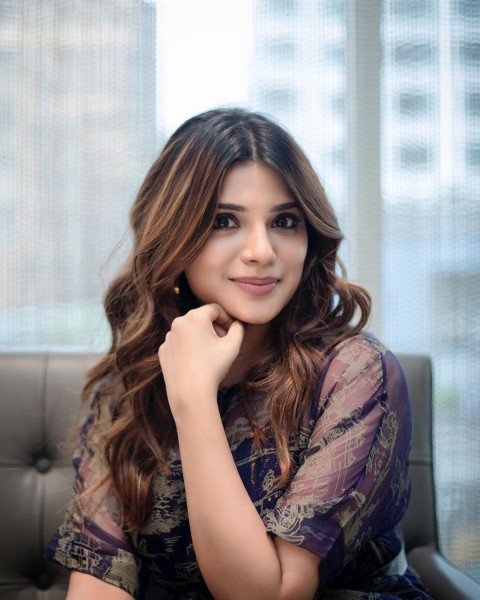 Aathmika Hot Photos Mobile Wallpapers HD