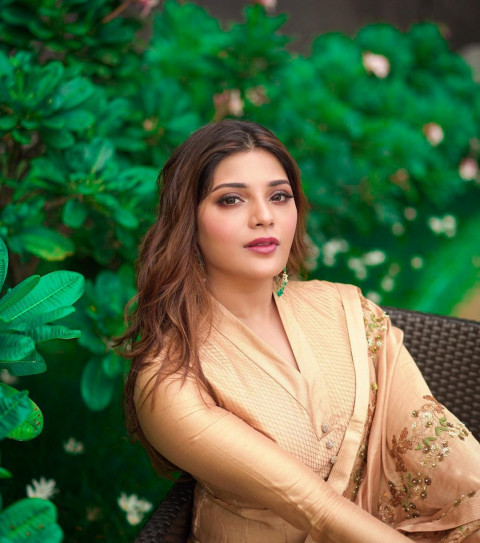 Aathmika  Latest Hot Photoshoot Wallpapers HD