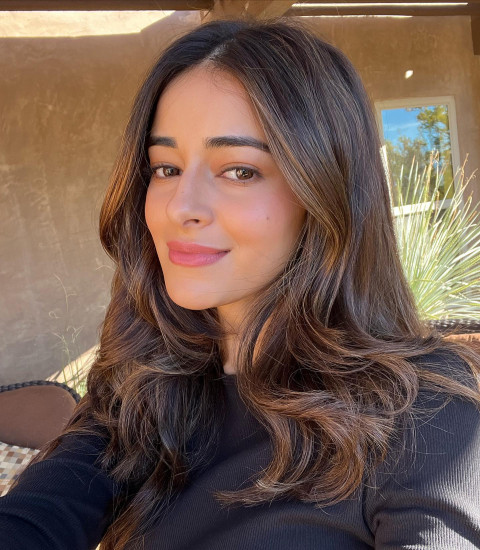 Ananya Panday Hot Photo Download Full HD WhatsApp Dp Pics