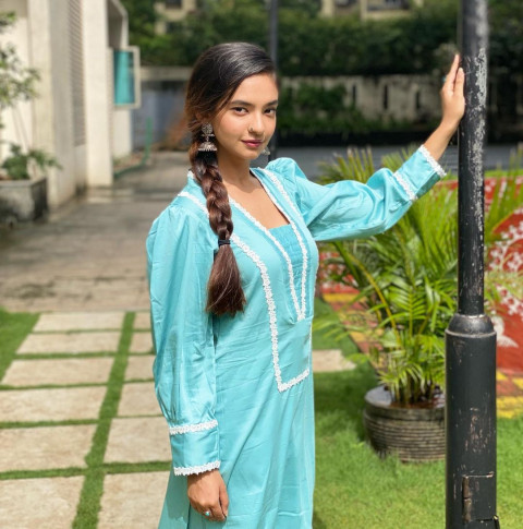 Anushka Sen Pictures Download HD Image