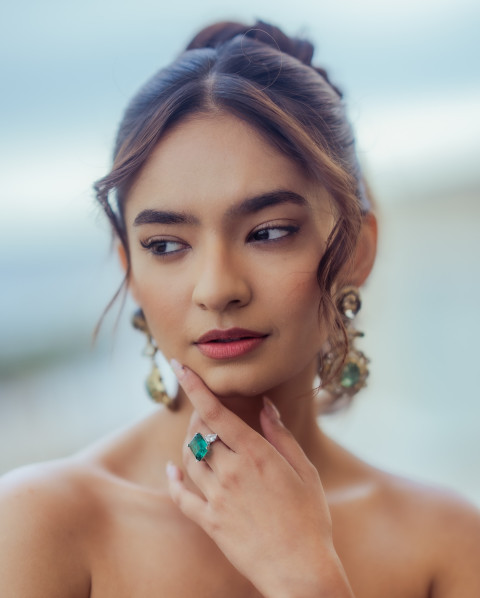 Cover Photo of Anushka Sen Wallpaper