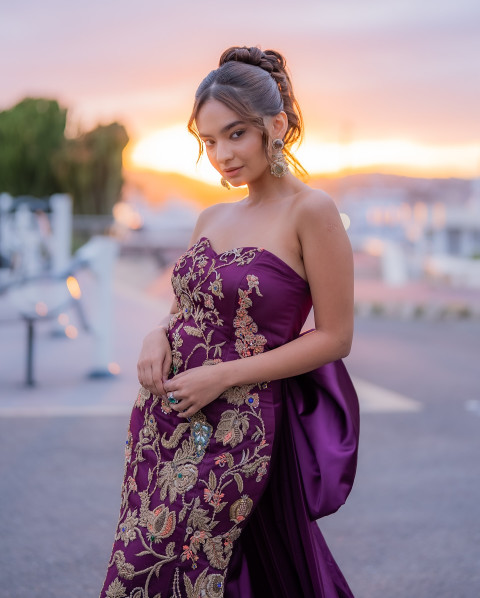 Anushka Sen Viral Photo Download Free Wallpaper