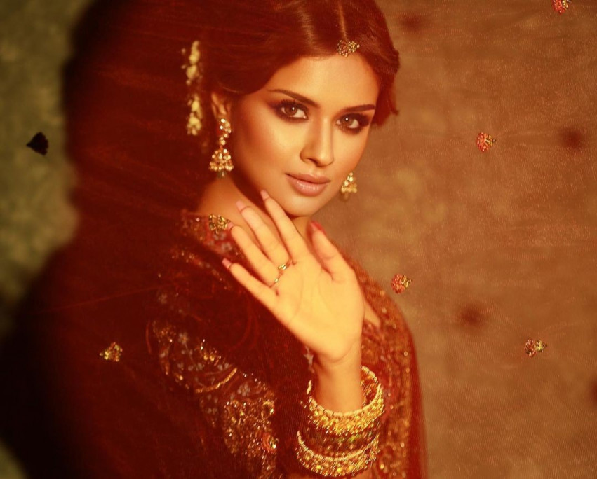 Avneet Kaur Photoshoot HD Wallpapers Photos Images