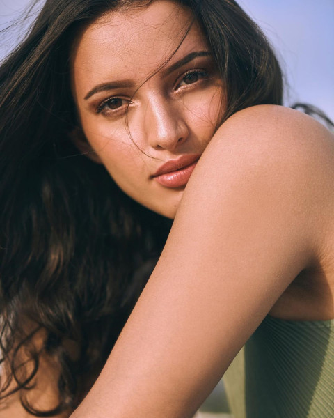 Beautiful Actress Tripti Dimri HD Wallpapers For Mobile WhatsApp DP