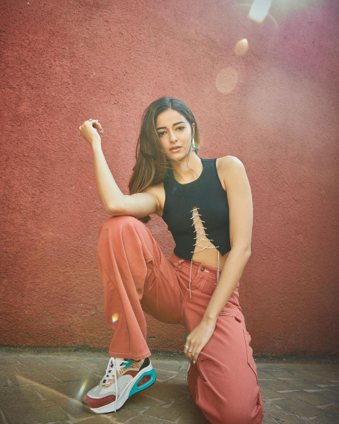 Beautiful Ananya Panday Photo Download Full HD WhatsApp Dp Pics