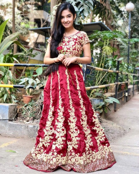 Beautiful Anushka Sen in Saree Latest Pic