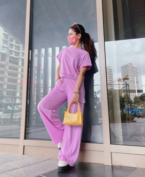 Beautiful Avneet Kaur HD Wallpapers Photos Dp