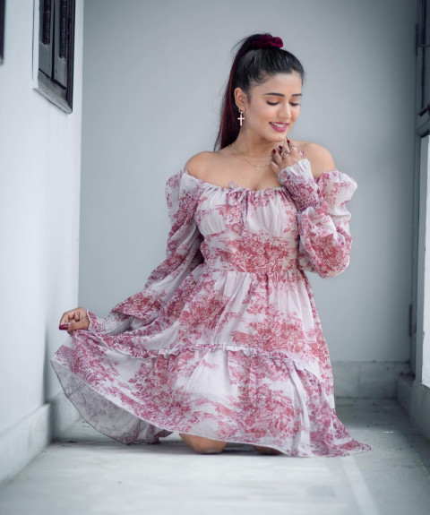 Beautiful Gima Ashi Model Wallpaper Download