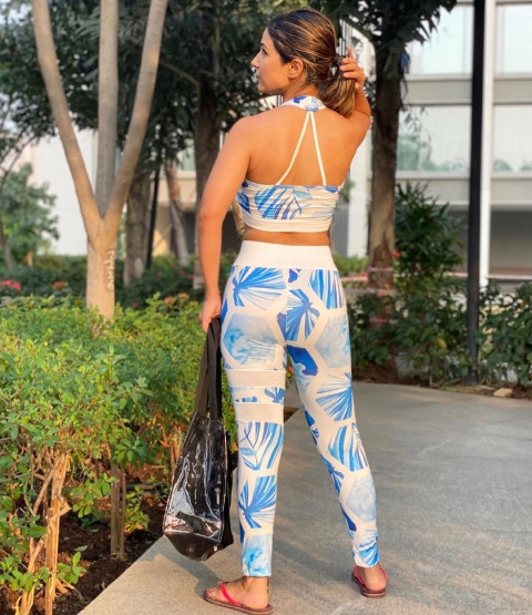 Beautiful Hina Khan Wallpaper For Mobile