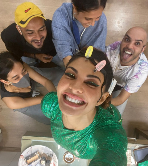 Beautiful Jacqueline Fernandez Hot Photoshoot Pics Dp