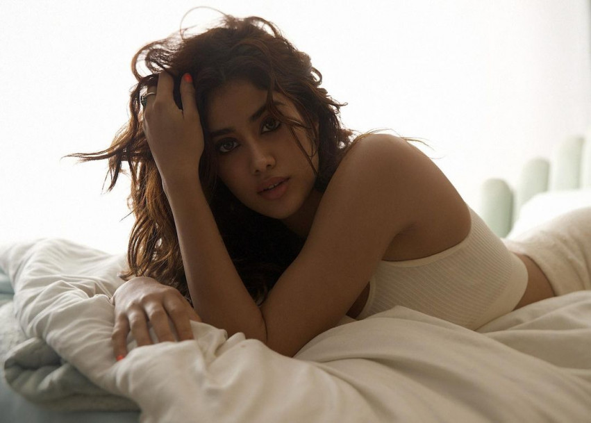 Beautiful Janhvikapoor Images Download Pics