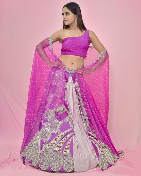 Beautiful nisha Guragain Pic For Dp images