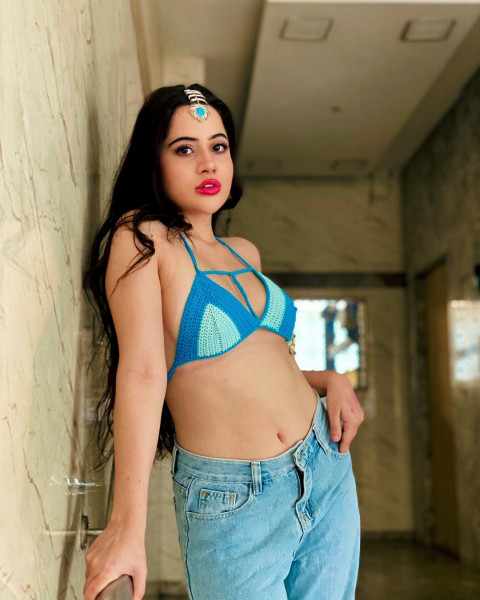 Beautiful Urfi Javed Photos WhatsApp DP For Mobile   Wallpapers