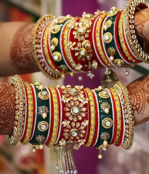 Beautiful Wedding Jewellery Photoshoot For Girls