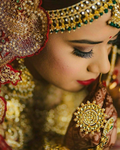Beautiful Wedding Jewellery Photoshoot For Girls