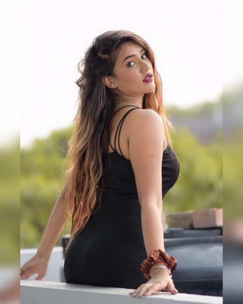 Bold Look Gima Ashi Pic Download Dp