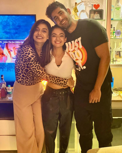 Cute Anushka Sen Wallpaper Images For DP New Dp