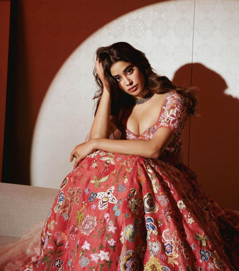 Cute Janhvi Kapoor Photoshoot Images Photos