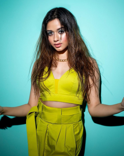 Cute Jannat Zubair HD Wallpapers Photos Image Mobile