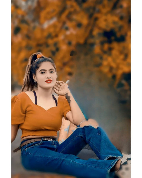 Cute Sitting Girl CB Editing Background Download