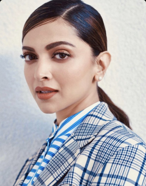 Deepika Padukone Hot DP Mobile Wallpapers Full HD