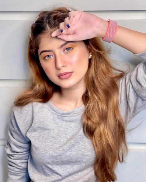 Dop Look Arishfa Khan Cute Look images Free