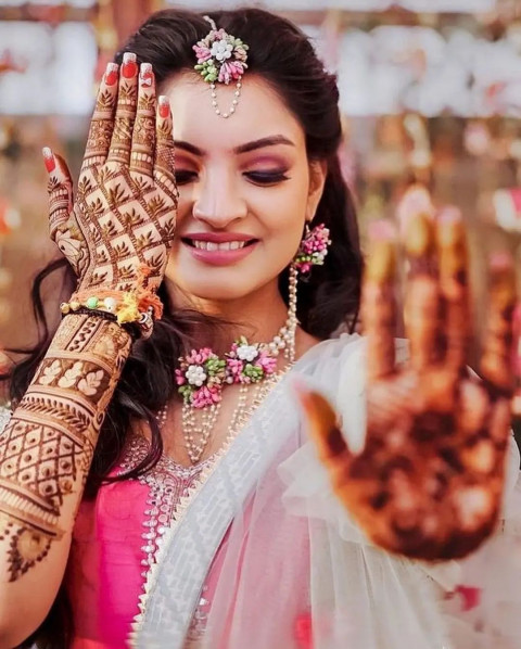 Dulhan Hand Mehandi Desing Pictures For Pre Wedding