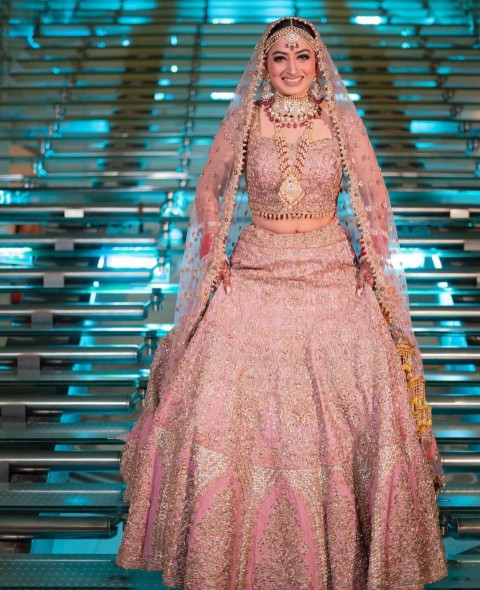 Dulhan Photoshoot Ideas Pictures For Wedding