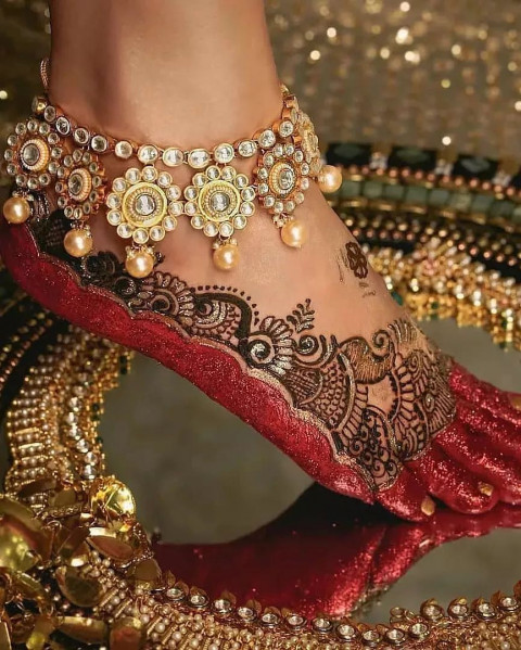 Dulhan With Jewellery Photoshoot Pose Ideas Pics