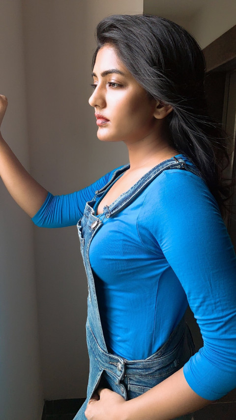 Eesha Rebba HD Photos & Wallpapers For Mobile
