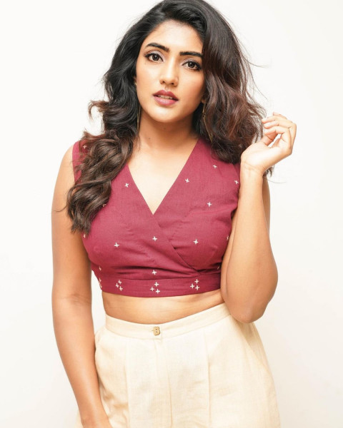 Eesha Rebba Hot Beautiful Photos For Mobile Images