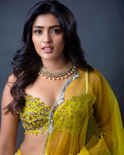 Eesha Rebba Hot Beautiful Photos For Mobile Images