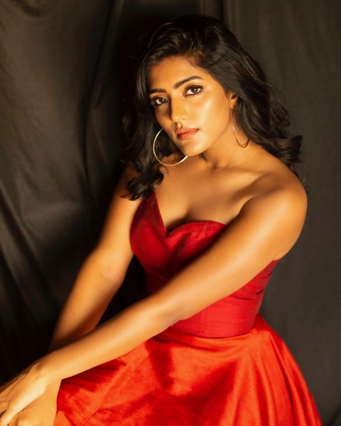 Eesha Rebba Hot Beautiful Whatsapp Dp Wallpapers Pics