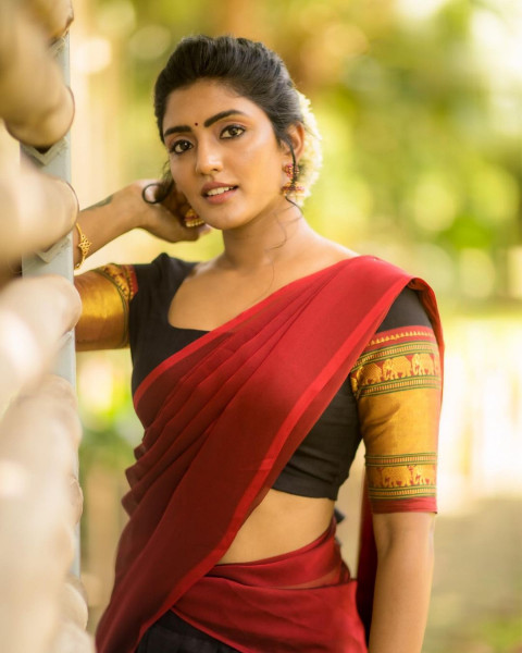 Eesha Rebba Hot HD Photos & Wallpapers for mobile Download