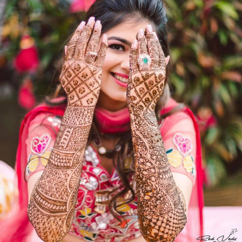 Full Hand Mehndi Design Photos For Pre Wedding