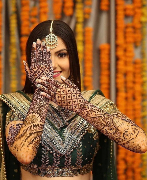 Full Hand Mehndi Design Photos For Pre Wedding
