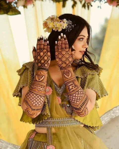Full Hand Mehndi Design Photos For Pre Wedding