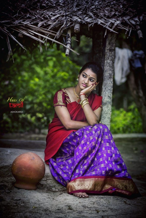 Girls Photo Pose Wallpaper Download Free
