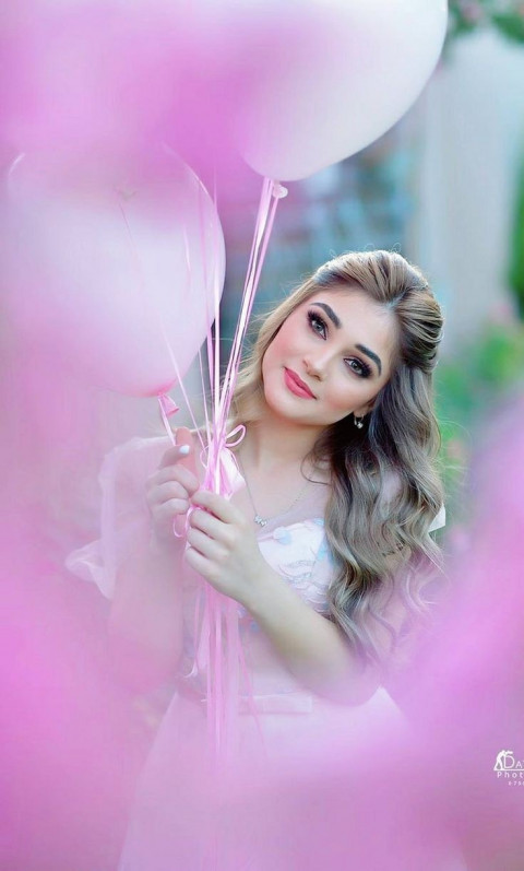 Girls Photo Pose Wallpaper Download Full HD