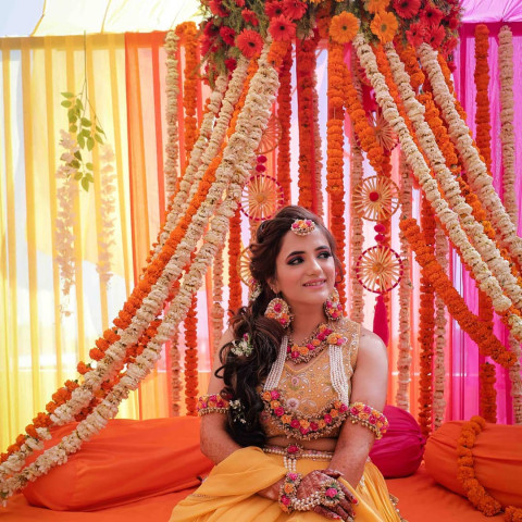 Haldi Photography Ideas For Wedding Pics