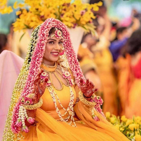 Haldi Photoshoot Girl PICTURES For Pre Wedding Wallpapers