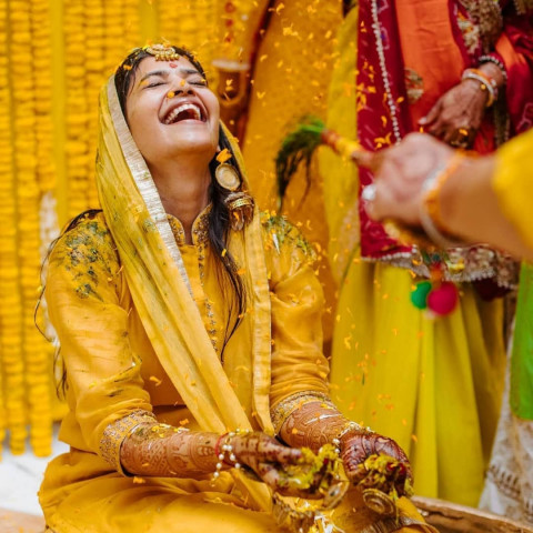 Haldi Pre Wedding Photoshoot Dresse Pictures HD