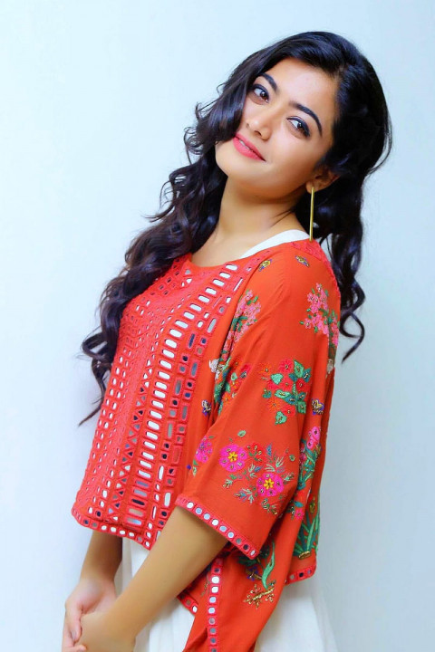 HD Wallpaper Rashmika Mandanna For WhatsApp Photos