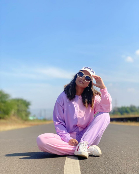 Hina Khan DP For Mobile Wallpaper Full HD