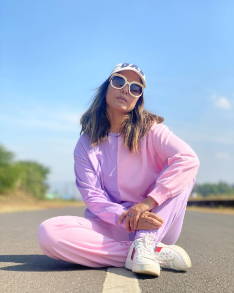 Hina Khan DP For Mobile Wallpaper Full HD