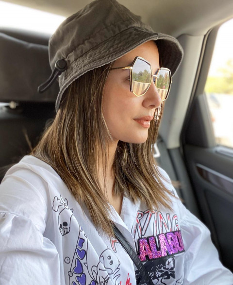 Hina Khan Pictures For WhatsApp Wallpaper Pic