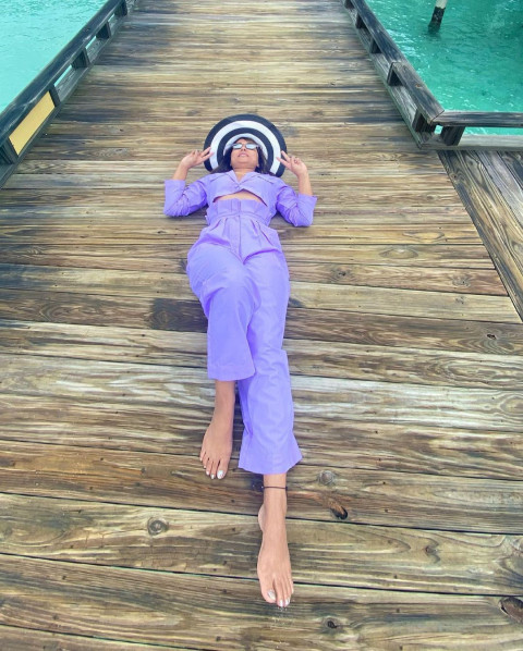 Hina Khan Wallpaper Full HD Pics In Bikini