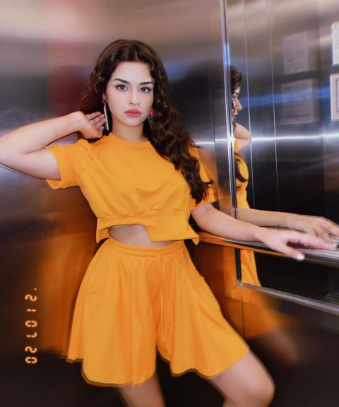 Hot Avneet Kaur Images Full HD Down;load