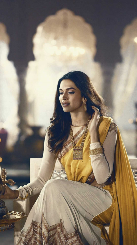 Hot Deepika Padukone Wallpaper DP Mobile Pics